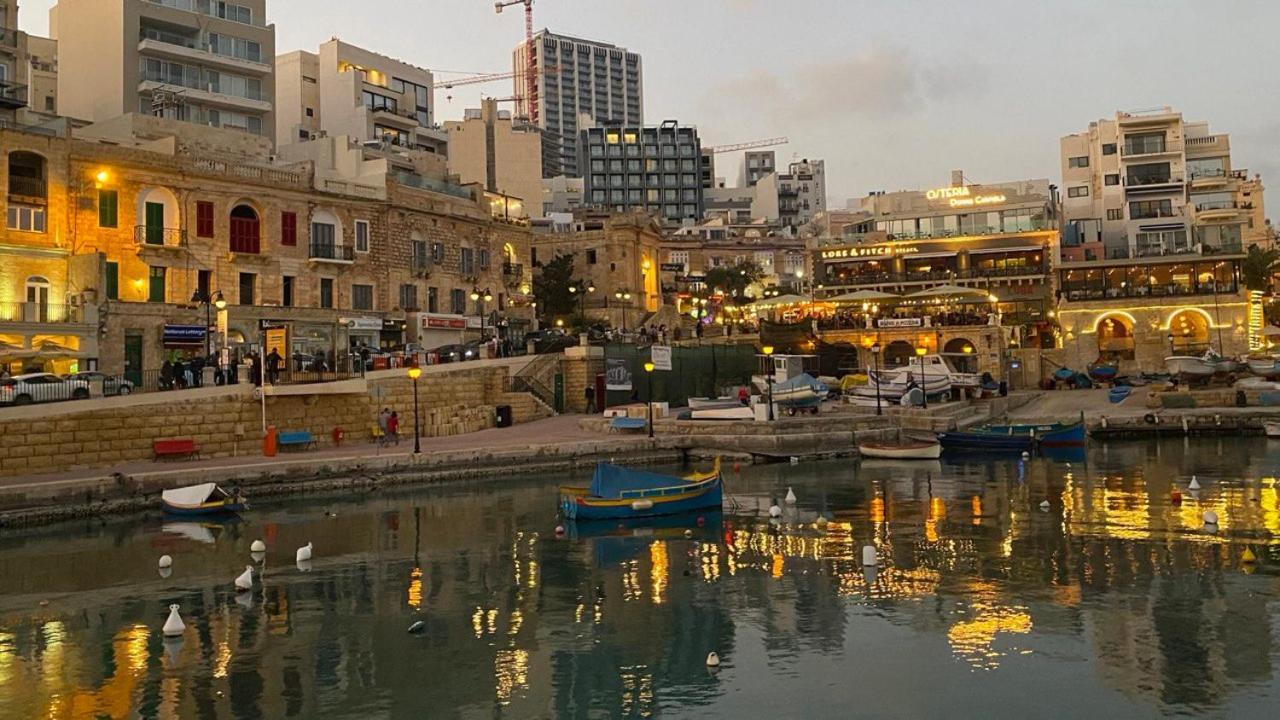 Malta Crown Guesthouse Saint Julian's ภายนอก รูปภาพ