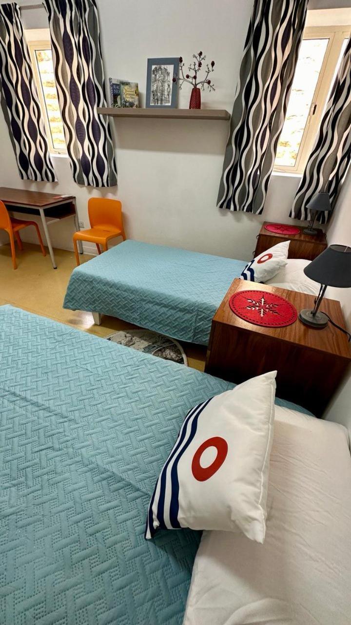 Malta Crown Guesthouse Saint Julian's ภายนอก รูปภาพ