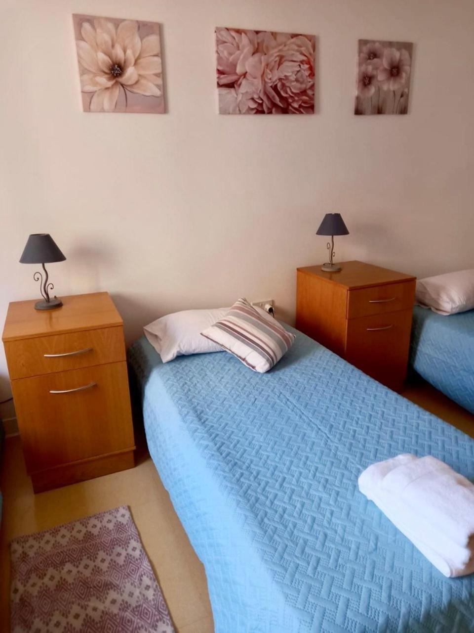 Malta Crown Guesthouse Saint Julian's ภายนอก รูปภาพ